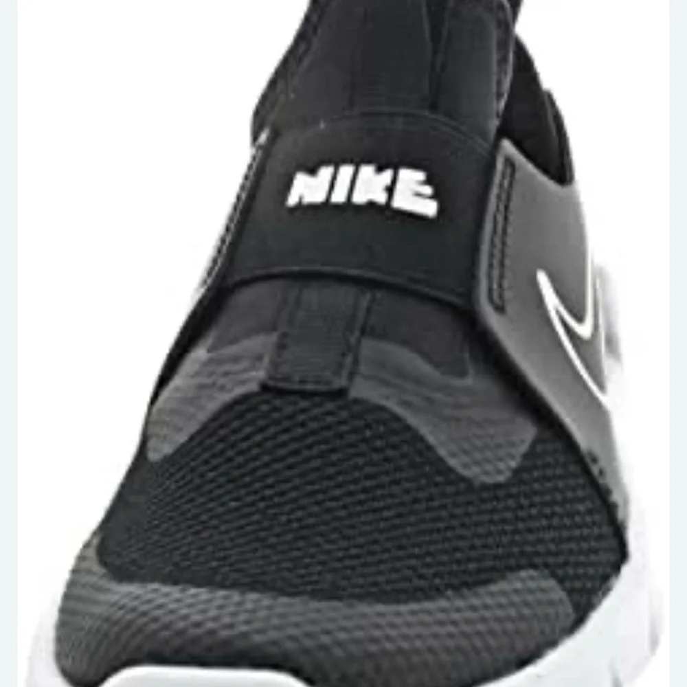 Black and White Nike Sneakers - Picture 2 of 9